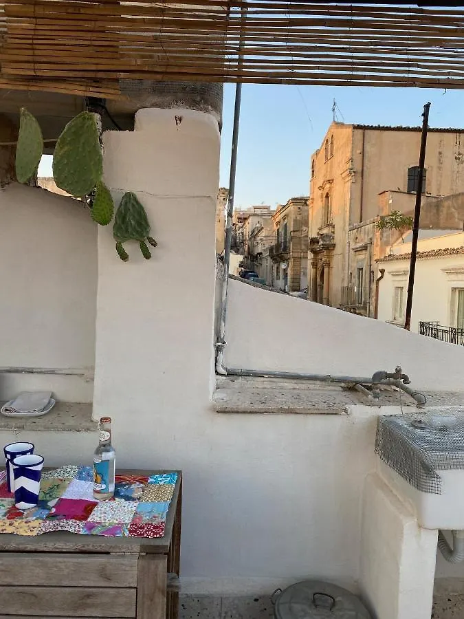 Casa Antonio Noto Apartment